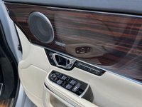 USED 2016 16 JAGUAR XJ 3.0d V6 Portfolio Saloon 4dr Diesel Auto Euro 6 (s/s) (300 ps) 
