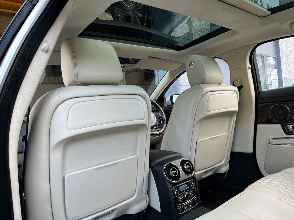 USED 2016 16 JAGUAR XJ 3.0d V6 Portfolio Saloon 4dr Diesel Auto Euro 6 (s/s) (300 ps) 
