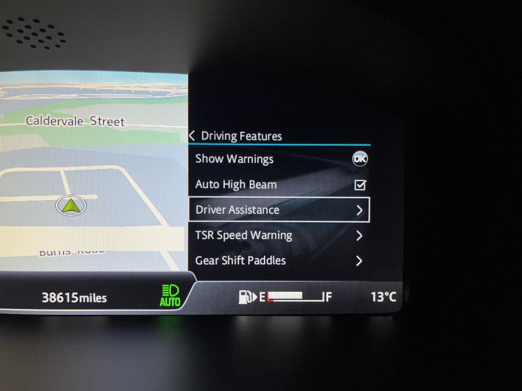 USED 2016 16 JAGUAR XJ 3.0d V6 Portfolio Saloon 4dr Diesel Auto Euro 6 (s/s) (300 ps) 