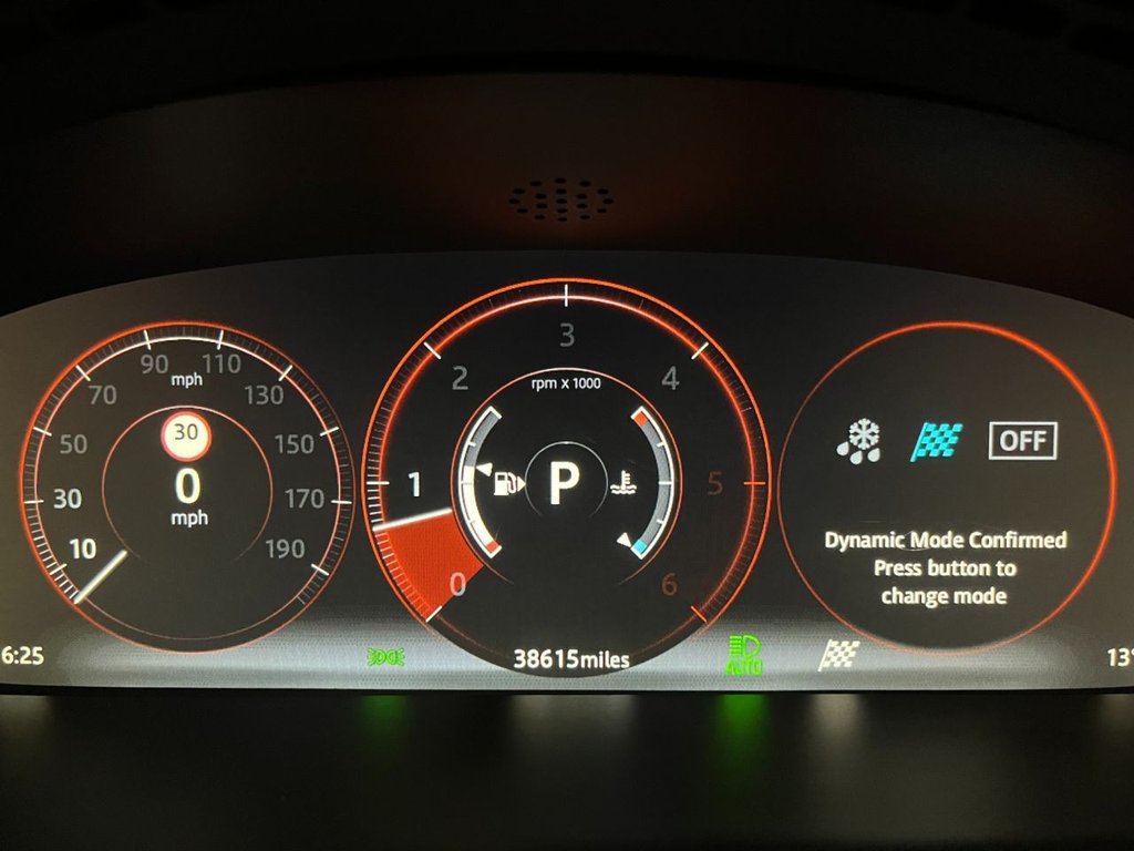 USED 2016 16 JAGUAR XJ 3.0d V6 Portfolio Saloon 4dr Diesel Auto Euro 6 (s/s) (300 ps) 