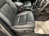 USED 2023 23 TOYOTA HILUX 2.8 D-4D Invincible X Pickup Double Cab 4dr Diesel Auto 4WD Euro 6 (s/s) (204 ps) FANTASTIC CONDITION-TOYOTA WARRANTY