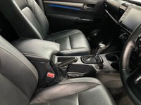 USED 2023 23 TOYOTA HILUX 2.8 D-4D Invincible X Pickup Double Cab 4dr Diesel Auto 4WD Euro 6 (s/s) (204 ps) FANTASTIC CONDITION-TOYOTA WARRANTY