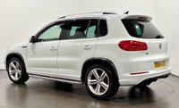 USED 2014 64 VOLKSWAGEN TIGUAN 2.0 TDI BlueMotion Tech R-Line SUV 5dr Diesel Manual 4WD Euro 5 (s/s) (Nav) (140 ps) 2.0 Tiquan R - Line 4MOTION 4WD  Navigation, Park Sensors Front / Rear, Two Tone R - Line Interior Complete Service Record
