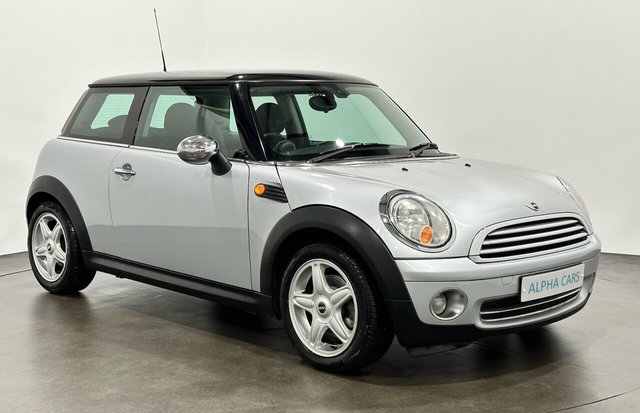 2006 56 MINI Hatch 1.6 Cooper Hatchback 3dr Petrol Manual Euro 4 (120 ps)