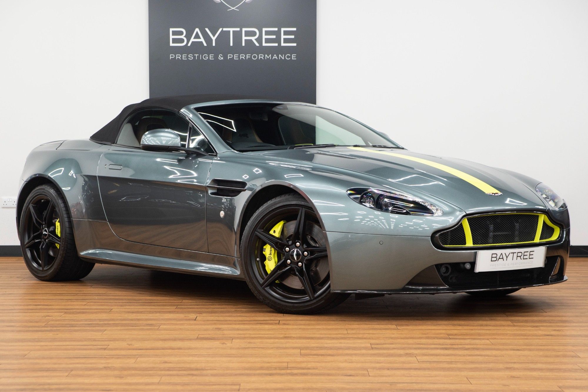 USED 2018 18 ASTON MARTIN VANTAGE 4.7 V8 AMR Roadster Manual 