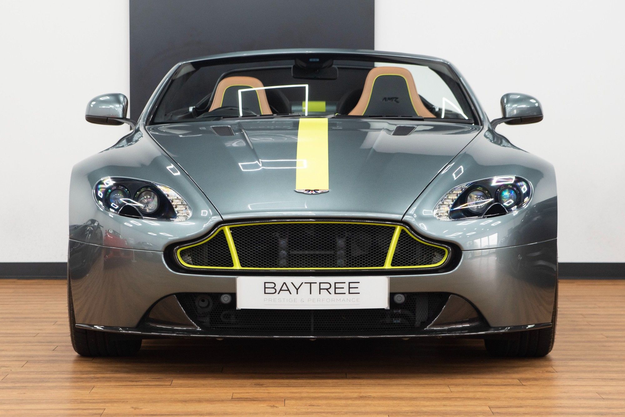 USED 2018 18 ASTON MARTIN VANTAGE 4.7 V8 AMR Roadster Manual 