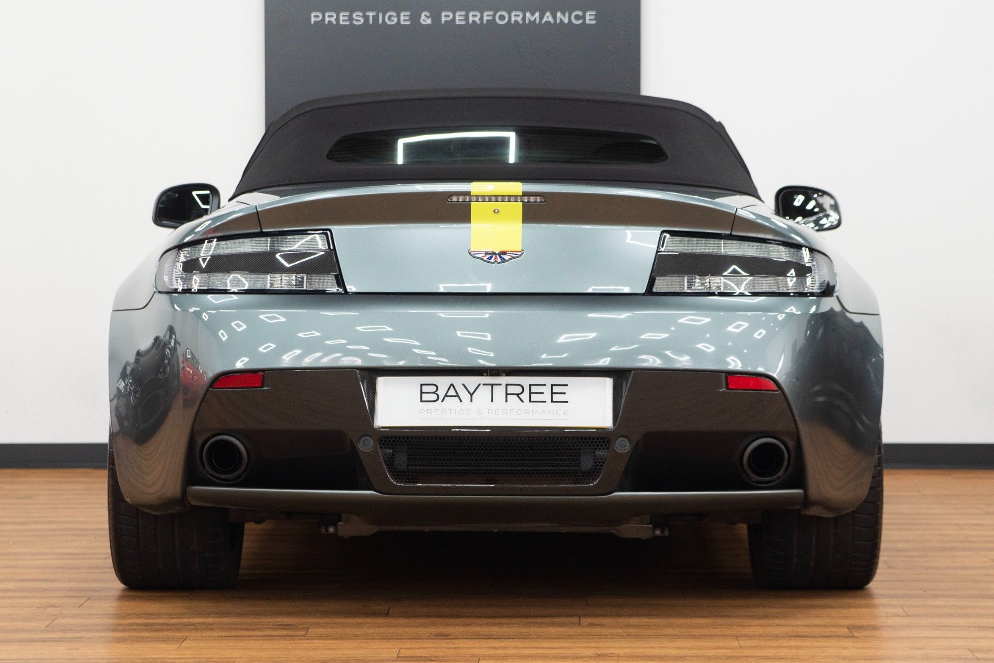 USED 2018 18 ASTON MARTIN VANTAGE 4.7 V8 AMR Roadster Manual 