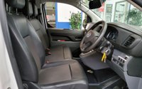 USED 2020 70 VAUXHALL VIVARO-E 3100 75kWh Dynamic Panel Van 5dr Electric Auto L1 H1 (136 ps) 3 SEAT APP SAT NAV REAR CAMERA CRUISE CONTROL PARKING SENSORS 2 OWNER GENUINE LOW MILES WE CAN REMOVE SHELVING RACKING LIGHTING LIVERY/GRAPHICS UPON REQUEST