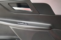 USED 2019 19 JAGUAR XE 2.0i GPF R-Sport Saloon 4dr Petrol Auto Euro 6 (s/s) (200 ps) ONLY COVERED 23,000 MILES WITH HIGH SPEC INCLUDING APPLE CAR PLAY