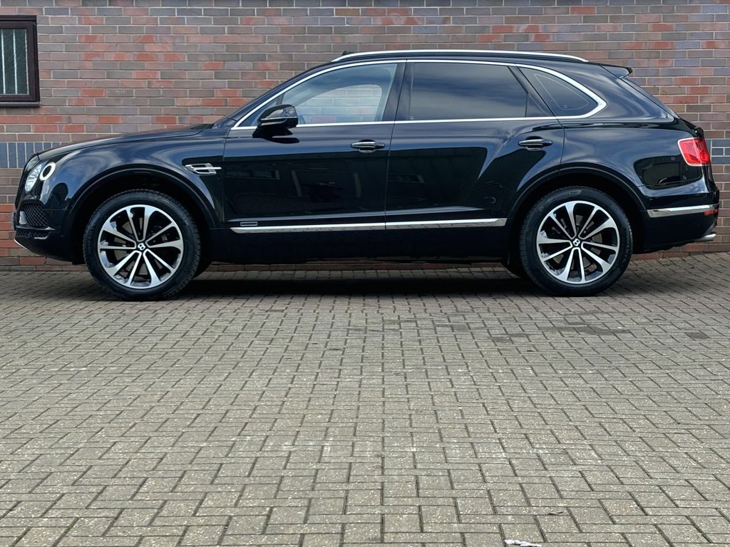 USED 2018 18 BENTLEY BENTAYGA 4.0d V8 SUV 5dr Diesel Auto 4WD Euro 6 (s/s) (435 ps) BENTLEY WARRANTY NOVEMBER 2025