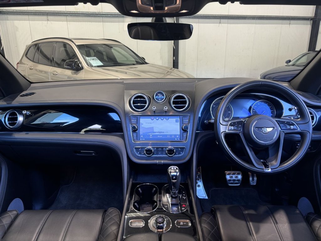 USED 2018 18 BENTLEY BENTAYGA 4.0d V8 SUV 5dr Diesel Auto 4WD Euro 6 (s/s) (435 ps) BENTLEY WARRANTY NOVEMBER 2025