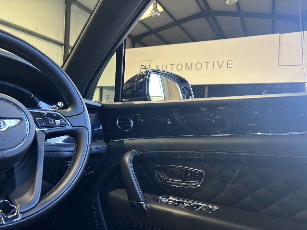 USED 2018 18 BENTLEY BENTAYGA 4.0d V8 SUV 5dr Diesel Auto 4WD Euro 6 (s/s) (435 ps) BENTLEY WARRANTY NOVEMBER 2025