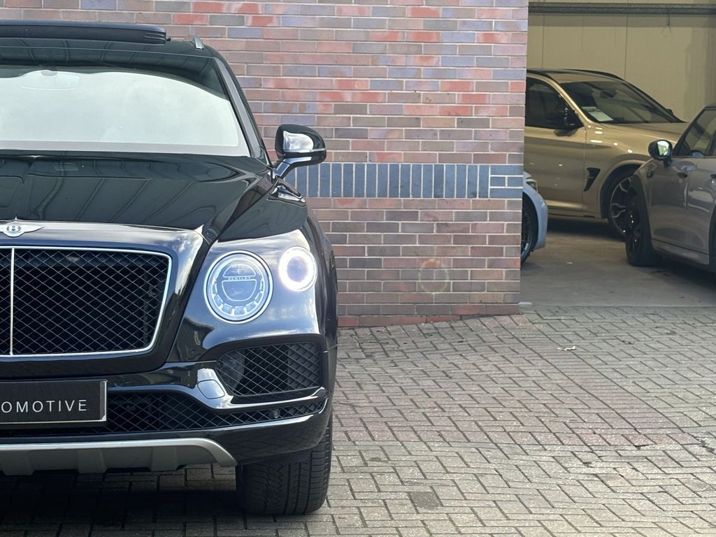 USED 2018 18 BENTLEY BENTAYGA 4.0d V8 SUV 5dr Diesel Auto 4WD Euro 6 (s/s) (435 ps) BENTLEY WARRANTY NOVEMBER 2025