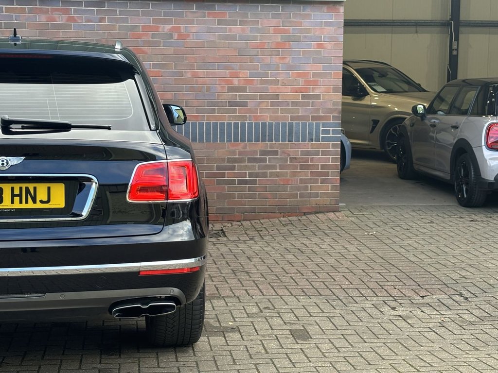 USED 2018 18 BENTLEY BENTAYGA 4.0d V8 SUV 5dr Diesel Auto 4WD Euro 6 (s/s) (435 ps) BENTLEY WARRANTY NOVEMBER 2025