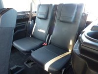 USED 2011 61 LAND ROVER DISCOVERY 4 3.0 SD V6 XS SUV 5dr Diesel Auto 4WD Euro 5 (255 bhp) www.suffolkcarcentre.co.uk - Located a Reydon