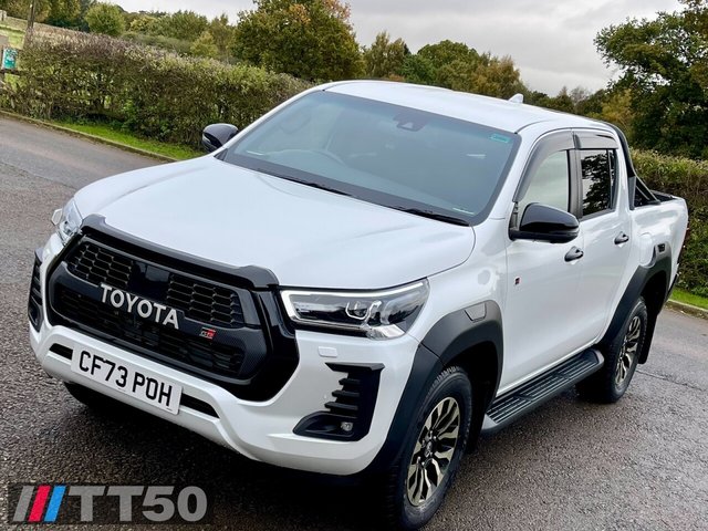2023 TOYOTA HI-LUX - Photo 11