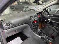 USED 2009 09 FORD FOCUS 1.6 Titanium Hatchback 5dr Petrol Manual (159 g/km, 99 bhp) 