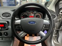 USED 2009 09 FORD FOCUS 1.6 Titanium Hatchback 5dr Petrol Manual (159 g/km, 99 bhp) 