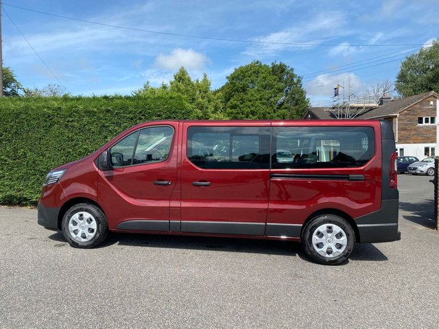 2024 RENAULT TRAFIC - Photo 5