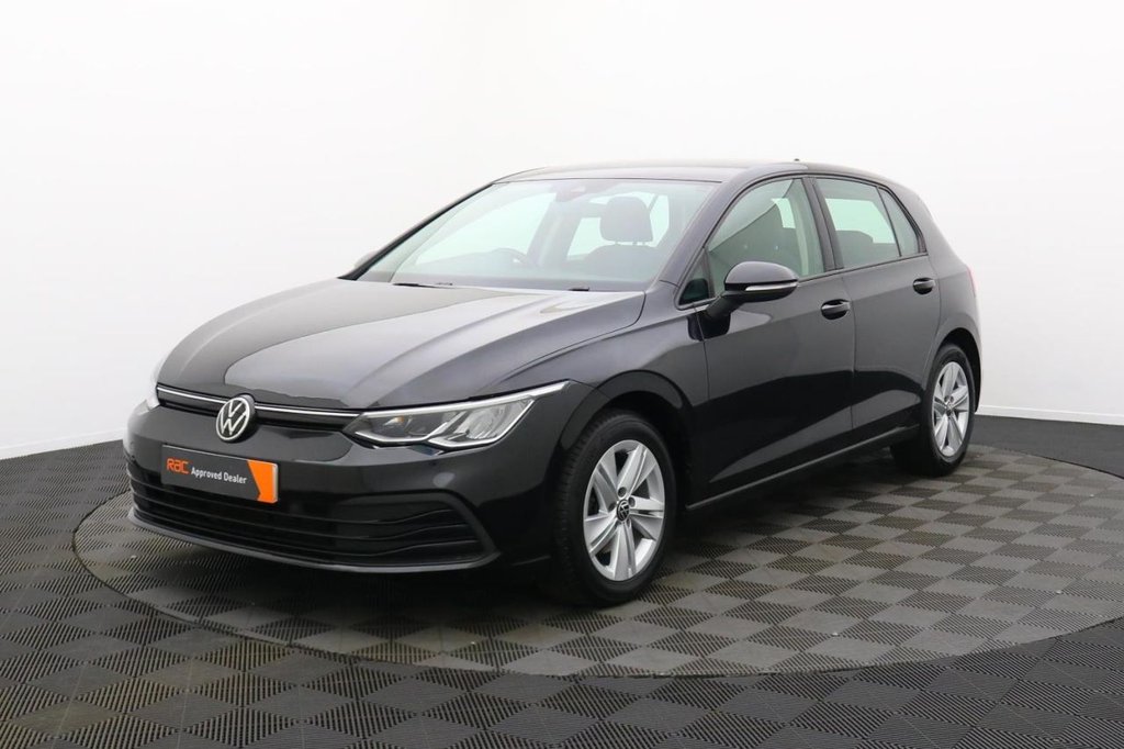 USED 2021 21 VOLKSWAGEN GOLF 1.5 TSI Life Hatchback 5dr Petrol Manual Euro 6 (s/s) (150 ps) Apple Car Play F&R park assist