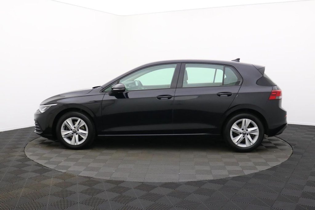 USED 2021 21 VOLKSWAGEN GOLF 1.5 TSI Life Hatchback 5dr Petrol Manual Euro 6 (s/s) (150 ps) Apple Car Play F&R park assist