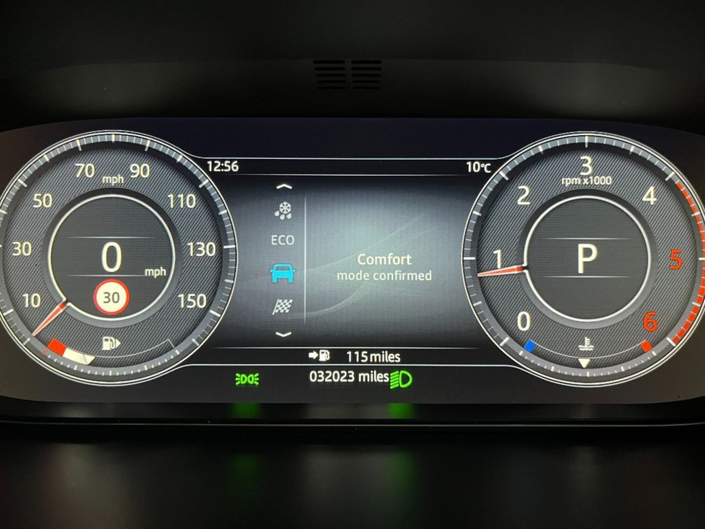 USED 2020 70 JAGUAR E-PACE 2.0 D180 Chequered Flag SUV 5dr Diesel Auto AWD Euro 6 (s/s) (180 ps) 