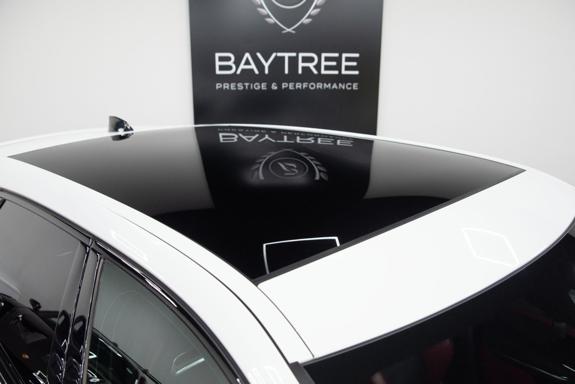 USED 2022 22 JAGUAR F-PACE 5.0 P550 V8 SVR 