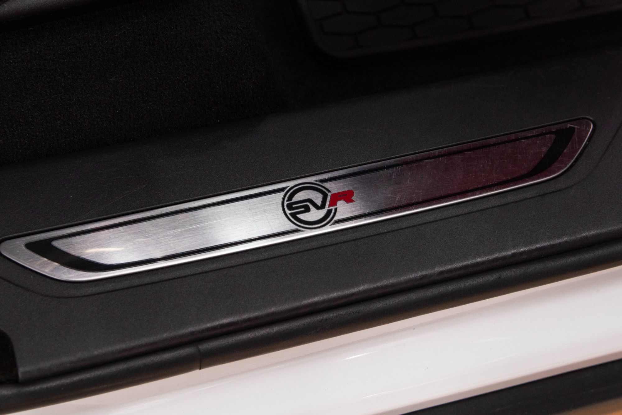 USED 2022 22 JAGUAR F-PACE 5.0 P550 V8 SVR 