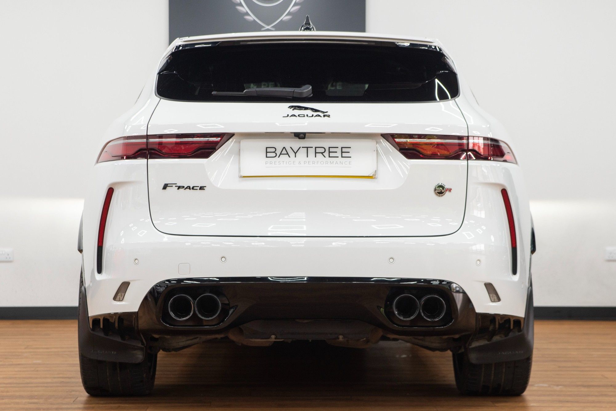 USED 2022 22 JAGUAR F-PACE 5.0 P550 V8 SVR 