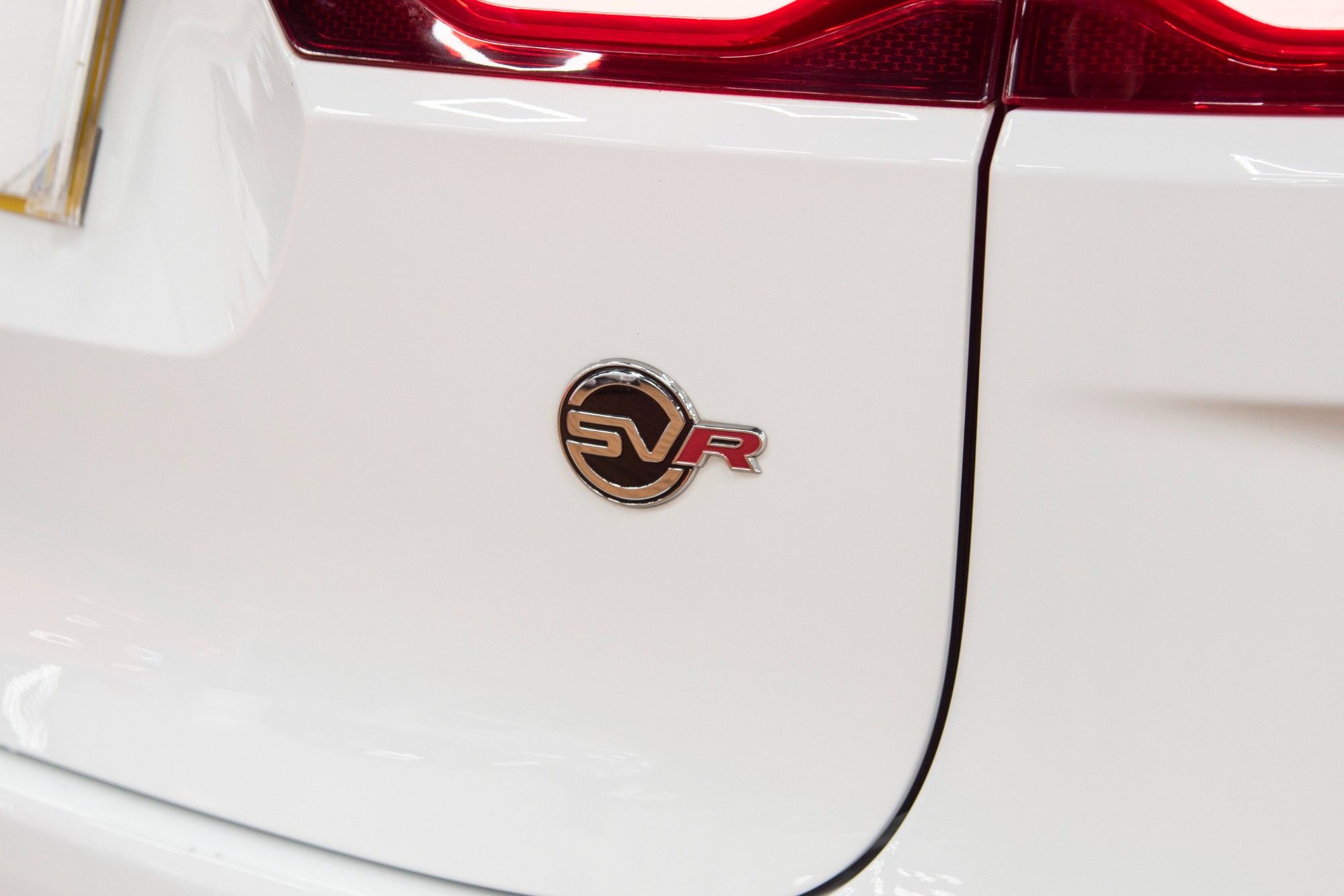 USED 2022 22 JAGUAR F-PACE 5.0 P550 V8 SVR 