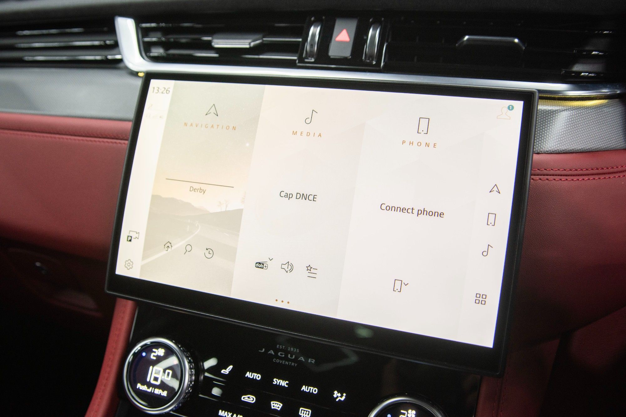 USED 2022 22 JAGUAR F-PACE 5.0 P550 V8 SVR 