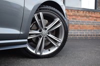 USED 2017 67 VOLKSWAGEN GOLF 1.5 TSI EVO R-Line Hatchback 5dr Petrol DSG Euro 6 (s/s) (150 ps) PAN ROOF / DIG DASH / DYNAUDIO