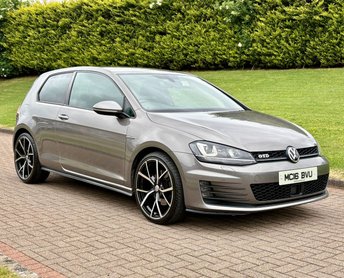 View our VOLKSWAGEN GOLF