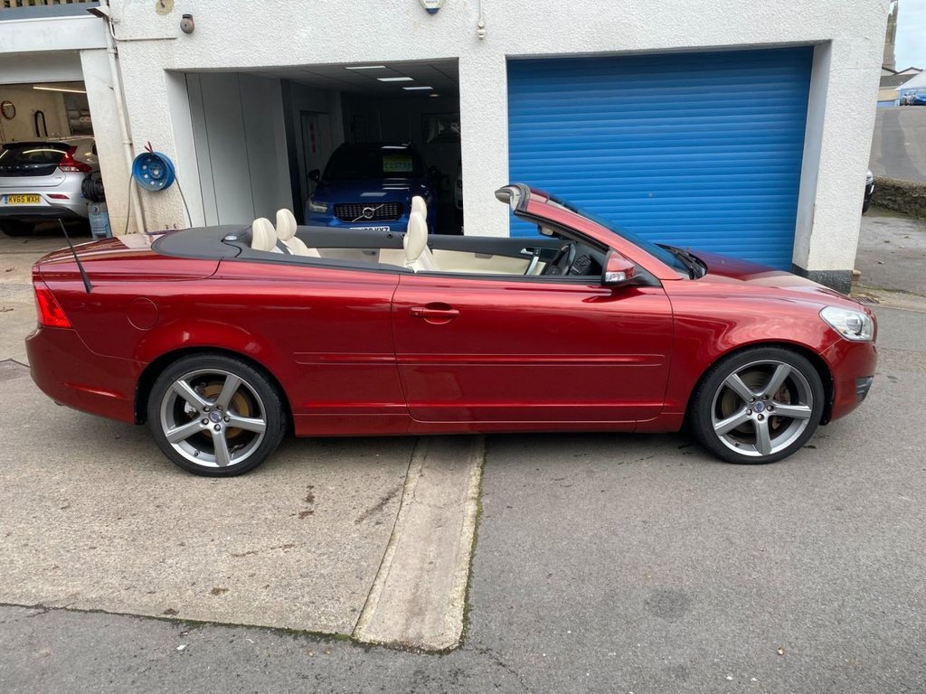 USED 2010 10 VOLVO C70 2.0 D3 SE Lux Convertible 2dr Diesel Geartronic Euro 5 (150 ps) LOW MILEAGE/ FULL SERVICE HISTORY