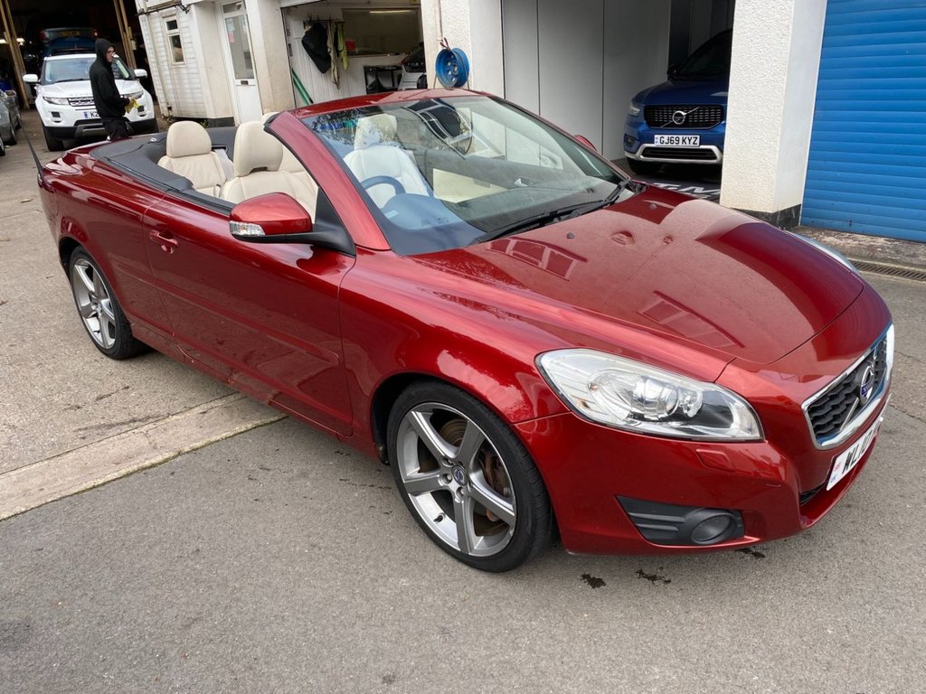 USED 2010 10 VOLVO C70 2.0 D3 SE Lux Convertible 2dr Diesel Geartronic Euro 5 (150 ps) LOW MILEAGE/ FULL SERVICE HISTORY