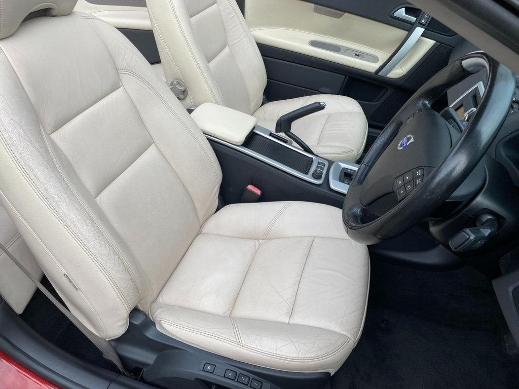 USED 2010 10 VOLVO C70 2.0 D3 SE Lux Convertible 2dr Diesel Geartronic Euro 5 (150 ps) LOW MILEAGE/ FULL SERVICE HISTORY
