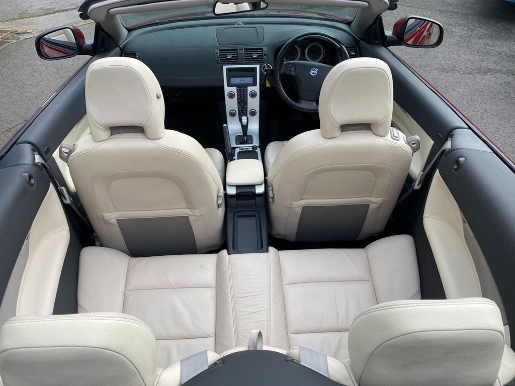 USED 2010 10 VOLVO C70 2.0 D3 SE Lux Convertible 2dr Diesel Geartronic Euro 5 (150 ps) LOW MILEAGE/ FULL SERVICE HISTORY