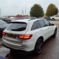 USED 2017 67 MERCEDES-BENZ GLC 2.1 GLC220d AMG Line (Premium) SUV 5dr Diesel G-Tronic 4MATIC Euro 6 (s/s) (170 ps) GENUINE MILES PREMIUM EDITION PANROOF