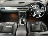USED 2010 60 VOLVO V70 2.4 D5 SE Lux Estate 5dr Diesel Manual Euro 5 (205 ps) Navigation - Rear Park Assist