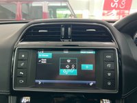 USED 2016 66 JAGUAR F-PACE 3.0 D300 V6 S SUV 5dr Diesel Auto AWD Euro 6 (s/s) (300 ps) Panoramic Roof - Meridian Speakers