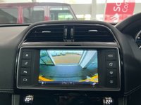 USED 2016 66 JAGUAR F-PACE 3.0 D300 V6 S SUV 5dr Diesel Auto AWD Euro 6 (s/s) (300 ps) Panoramic Roof - Meridian Speakers