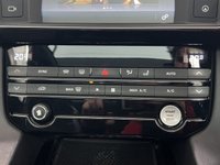 USED 2016 66 JAGUAR F-PACE 3.0 D300 V6 S SUV 5dr Diesel Auto AWD Euro 6 (s/s) (300 ps) Panoramic Roof - Meridian Speakers