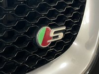 USED 2016 66 JAGUAR F-PACE 3.0 D300 V6 S SUV 5dr Diesel Auto AWD Euro 6 (s/s) (300 ps) Panoramic Roof - Meridian Speakers