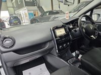 USED 2015 15 RENAULT CLIO 1.5 dCi Dynamique MediaNav Hatchback 5dr Diesel Manual Euro 5 (s/s) (90 ps) Satellite Navigation, Bluetooth, FREE TAX!
