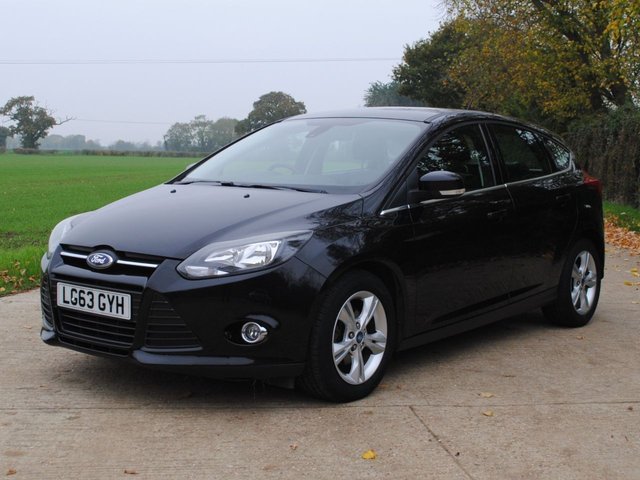 2014 63 Ford Focus 1.6 Zetec Hatchback 5dr Petrol Powershift Euro 5 (125 ps)