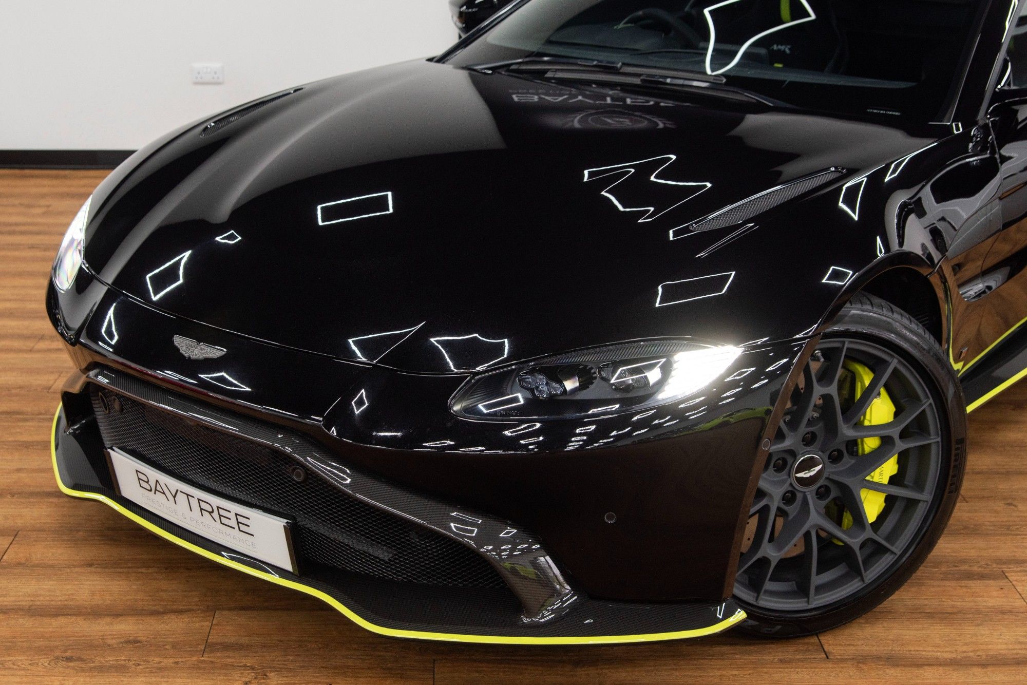 USED 2021 21 ASTON MARTIN VANTAGE 4.0 V8 AMR Hero 