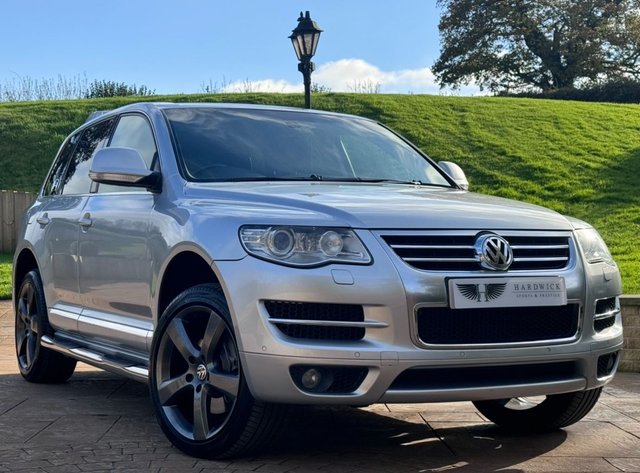 2008 08 Volkswagen Touareg 5.0 TDI V10 DPF Altitude SUV 5dr Diesel Automatic (346 g/km, 307 bhp)