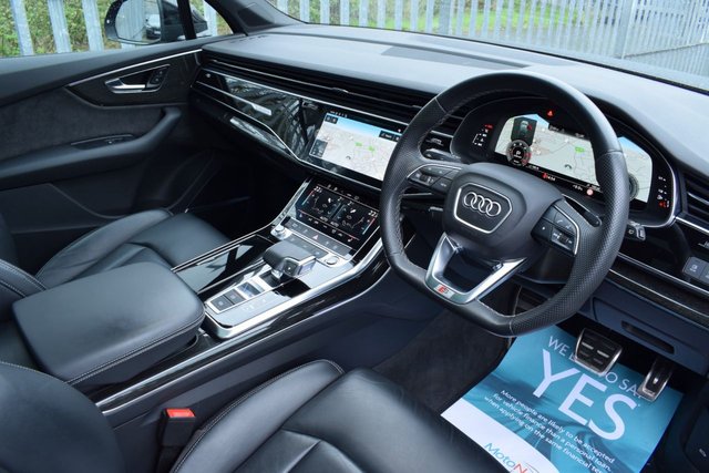 View our AUDI Q7