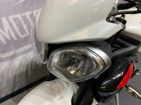 USED 2015 15 TRIUMPH STREET TRIPLE 675 R - BUY ONLINE 24 HRS A DAY - FINANCE AVAILABLE - ALL TYPES OF CREDIT ACCEPTED WITH SCORPION CARBON FIBRE EXHAUST