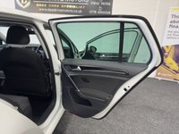 USED 2016 16 VOLKSWAGEN GOLF 2.0 TDI BlueMotion Tech GT Hatchback 5dr Diesel DSG Euro 6 (s/s) (150 ps) SATNAV BLUETOOTH DAB+FM AUTO